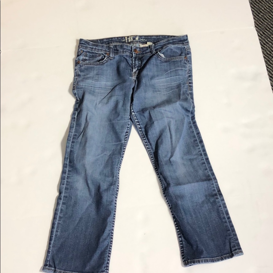 !It Capris